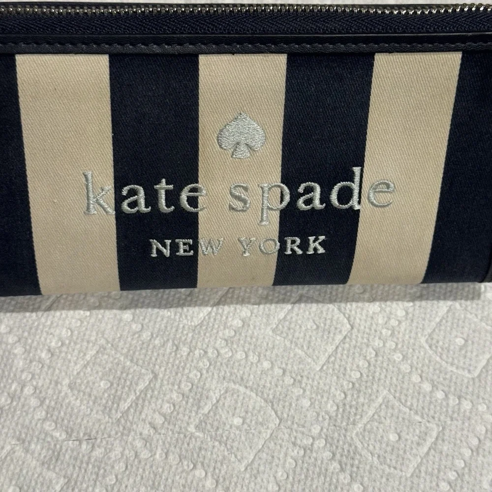 Kate Spade New York Elia Large Continental Wallet Blazer Blue Multi Silver Zip‎